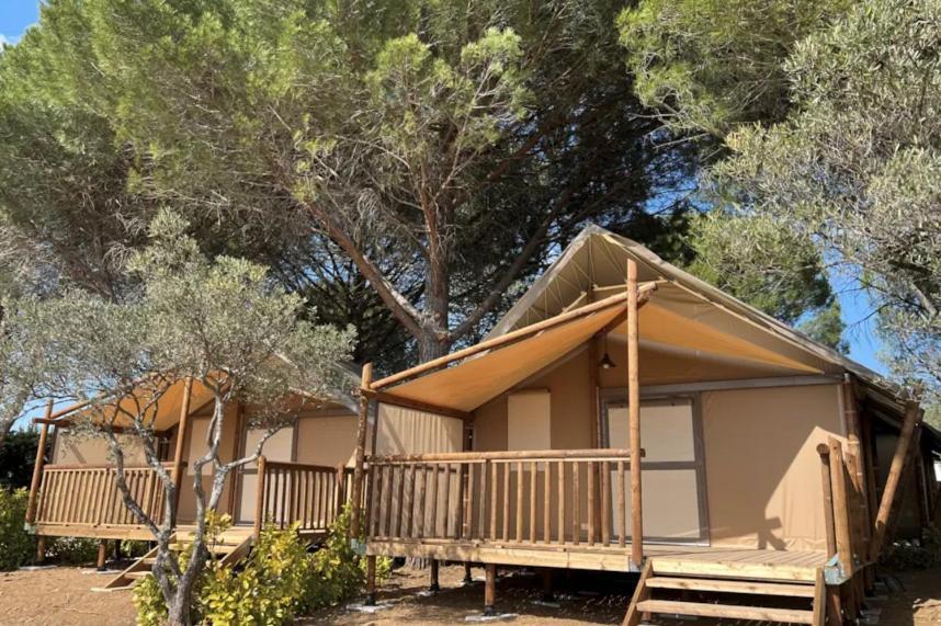 Camping International D'Aups Exterior foto